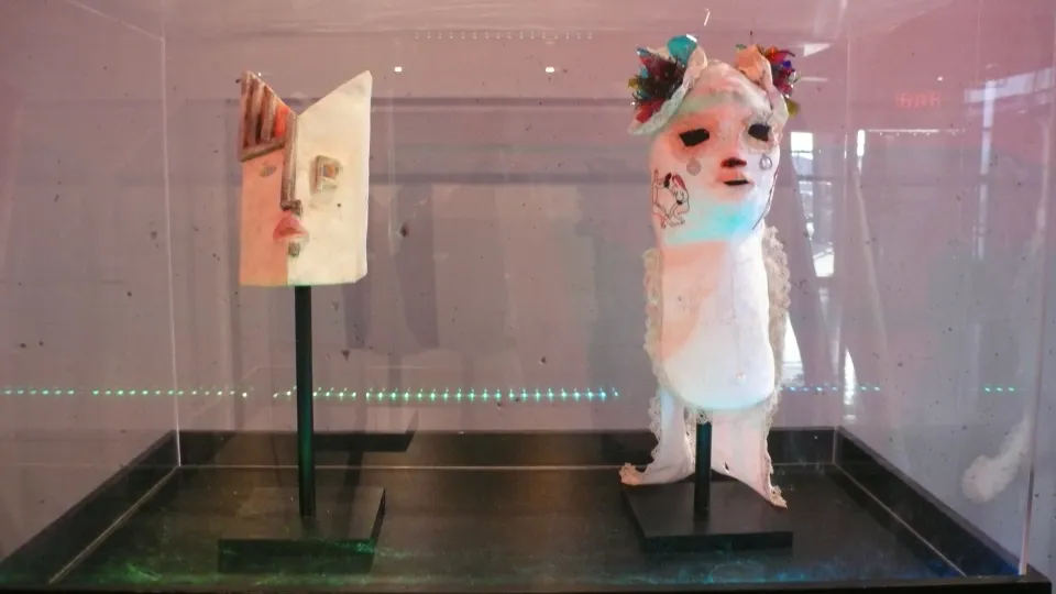 Masque de catcheurs, expo en collaboration avec Emmanuel Guise et Jolie Julien.