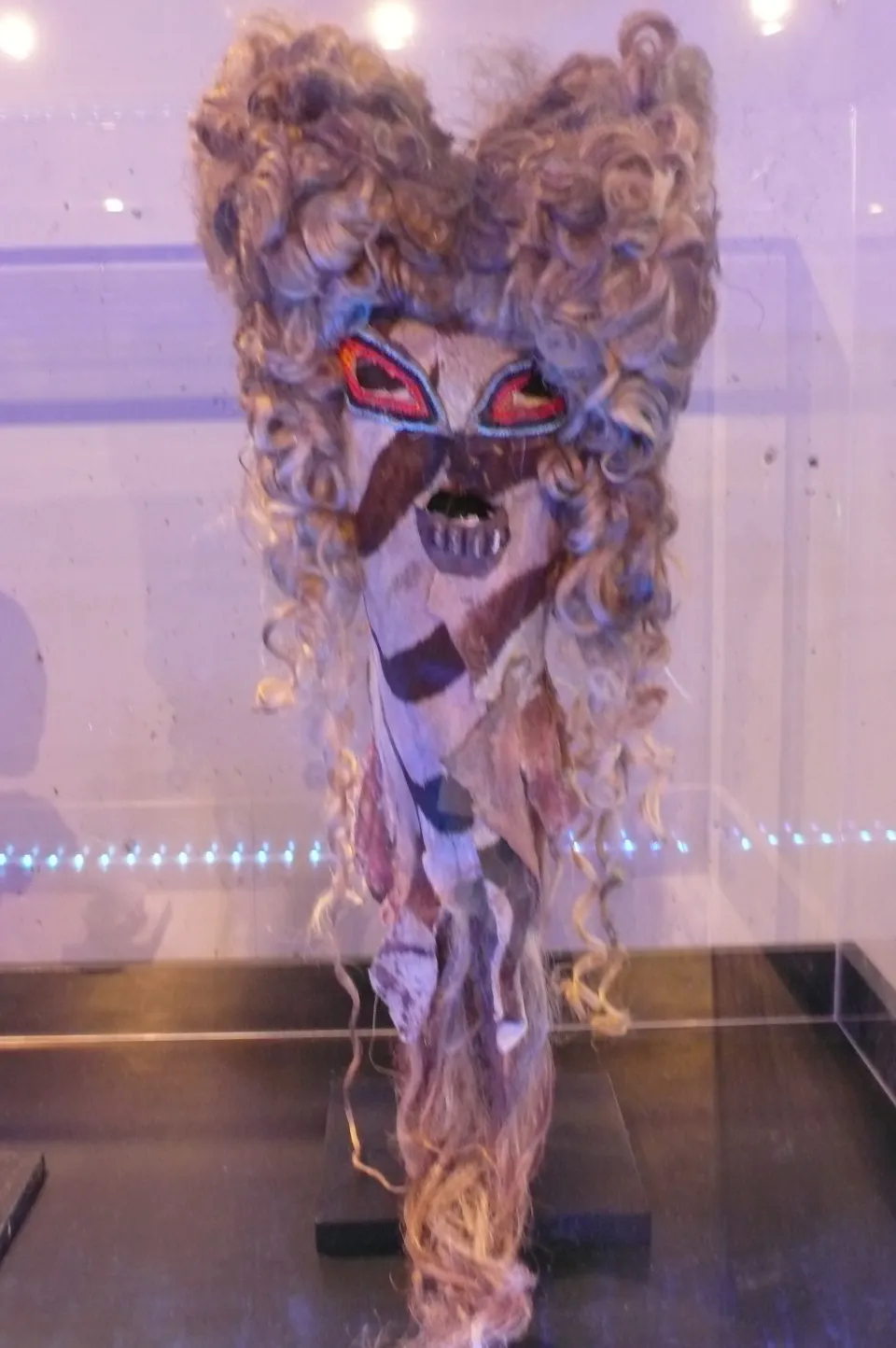 Masque de catcheurs, expo en collaboration avec Emmanuel Guise et Jolie Julien.